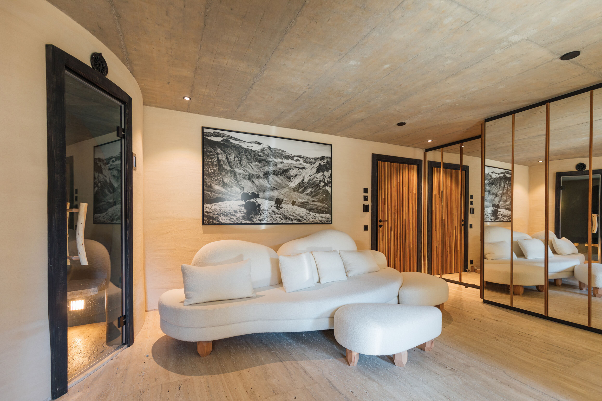 c08-04-interior-finishing-by-carpentry.jpg